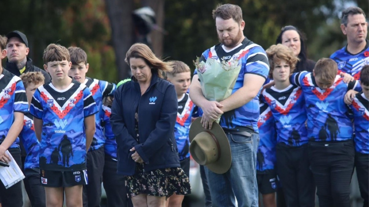 Proudly standing alongside the Appin Dogs, and Wollondilly Mayor, Matt Gould, the Walker team embraced the opportunity to participate in this annual ANZAC Day Round